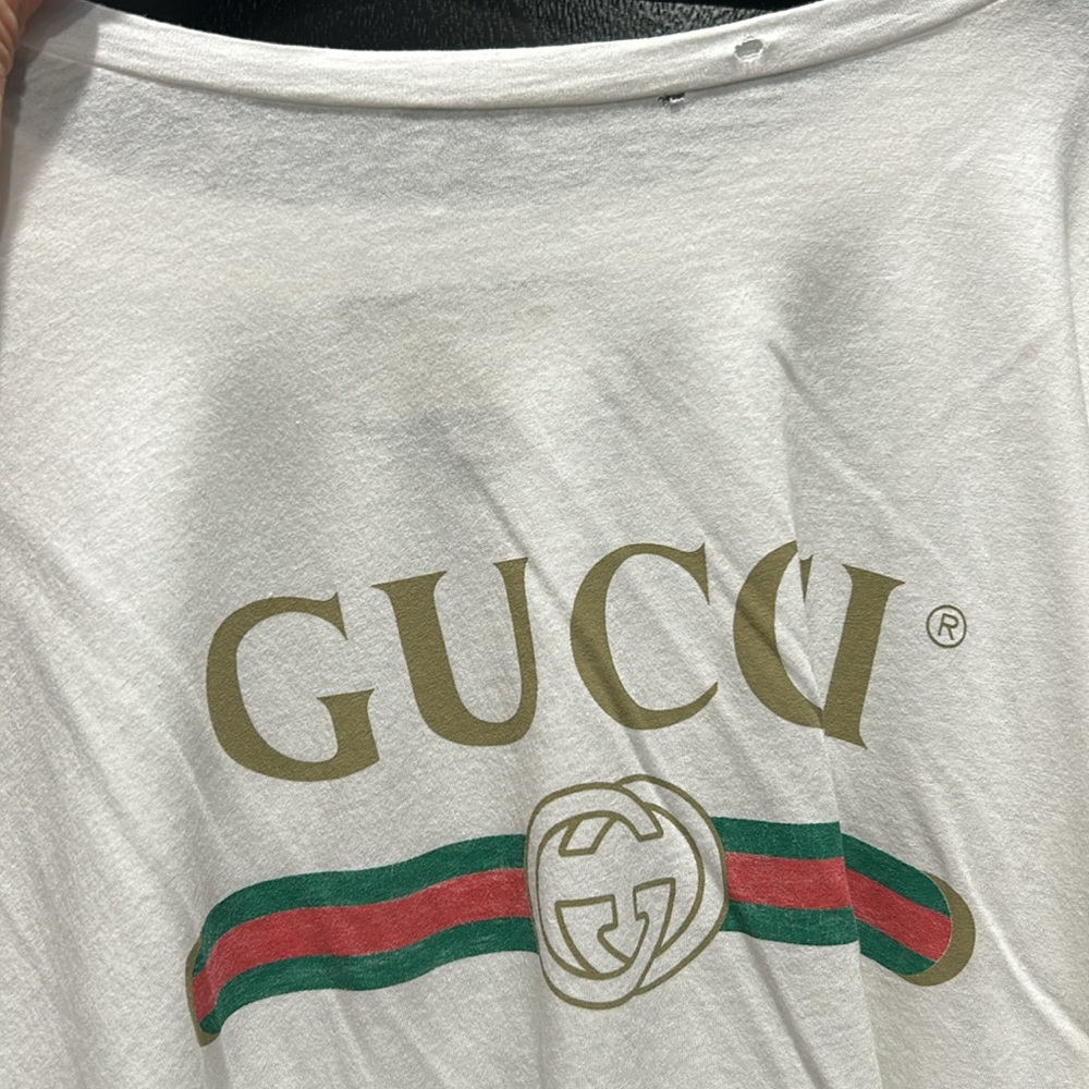 OVERSIZE T-SHIRT WITH GUCCI LOGO - Picture 12 of 14